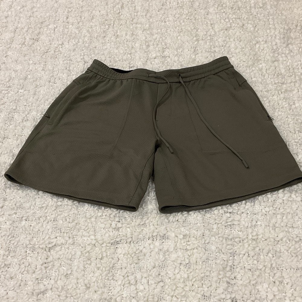 Men's Olive Green Shorts